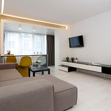 Platinum Apartment With 2 Bedrooms Бухарест Экстерьер фото